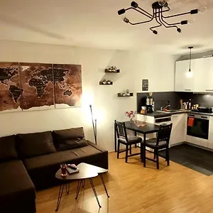 Apartment Business Mit Küche Für 1-3 +netflx+5g Wlan Nahe Der Mhh Im Industrial Design